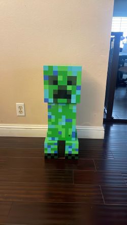 Creeper mini fridge