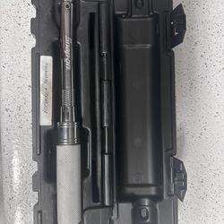 1/4" Drive SAE Adjustable Click-Type Fixed Ratchet Torque Wrench (40–200 in-lb)