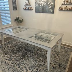 Dinning Room Table W/ Leaf To Expand Table