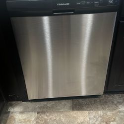 Frigidaire Front Control 24-in Built - In Fisher (Stainless Steel) Energy Star 55- dNA