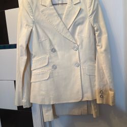 Bebe Double Breasted 2 Pice Women’s Suit~ Off White