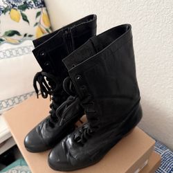 Folclórico dance boots
