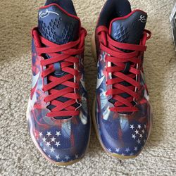 Kobe’s 10s Independence Day Only Worn Twice 