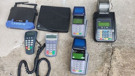 4 credit card terminals 2 routers 2 pin pads