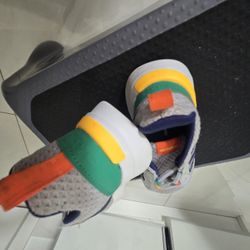 Vendo Zapatilas usadas, en perfecto estado niño de 5 años