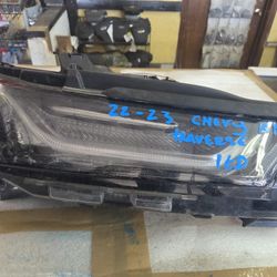 2022 2023 chevrolet traverse right headlight 