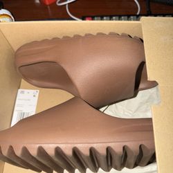 Yeezy Slides
