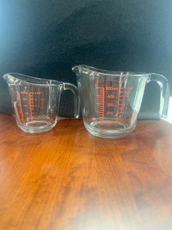 Set of 2 Glass Measuring Cups 1 Cup and 2 Cup Made in USA