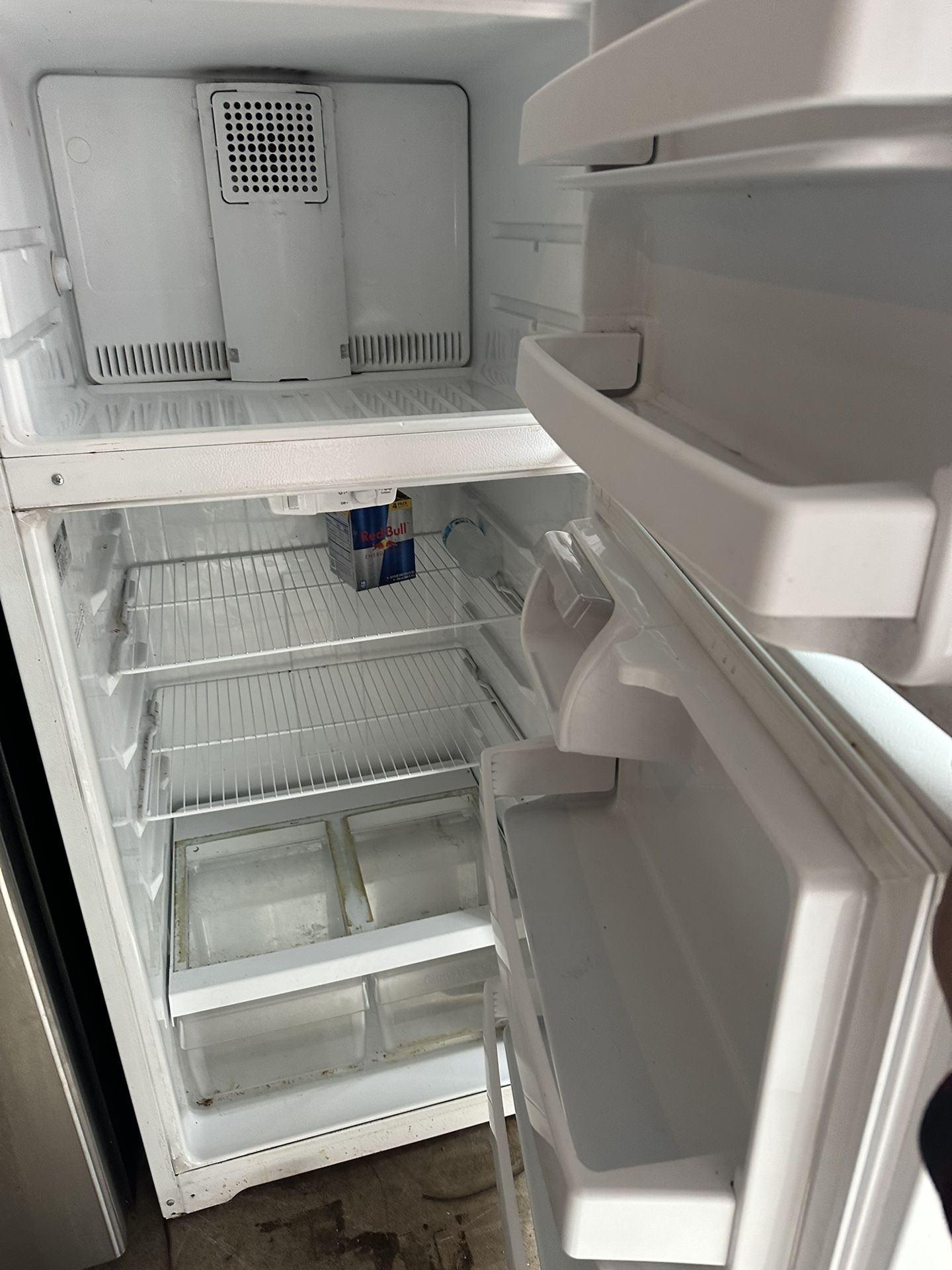 GE  Fridge 