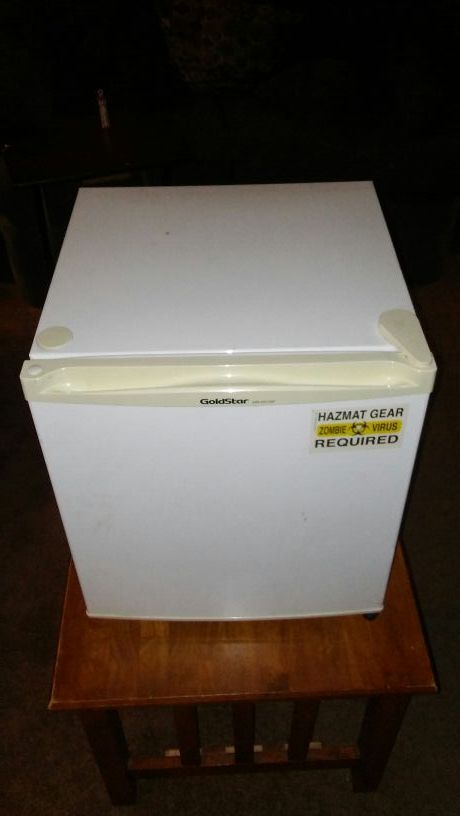 Gold Star Small Refrigerator - Model GR-051SF