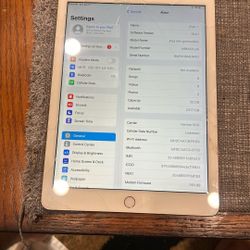 iPad 6 Gen 32 Gb Hairline Crack In Screen works good