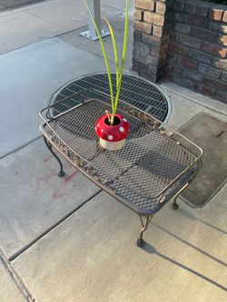 Plant stand, patio plant