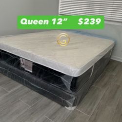 NEW Mattress Queen Size Plush Pillowtop With Box Spring // Offer  🚚