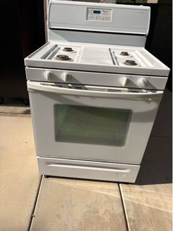 Gas stove