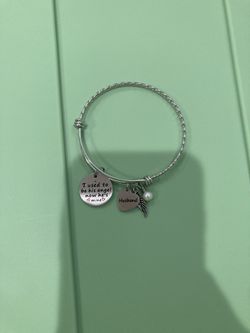 Bracelet