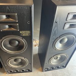Floor Speakers Big And Heavy 2x 10 In Woofers Per Cabinet