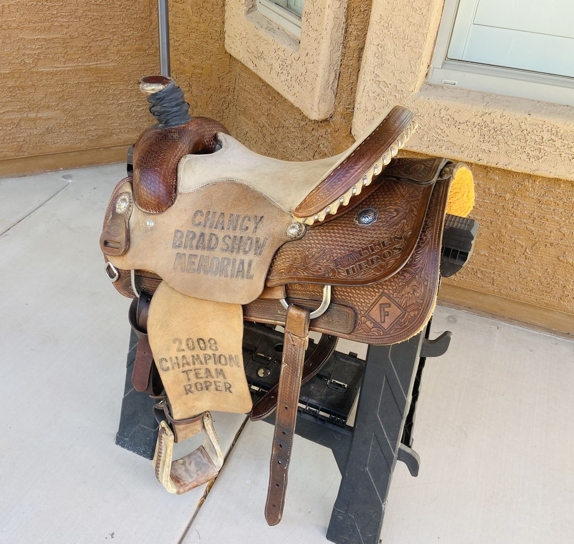 DHS Team Roping Saddle