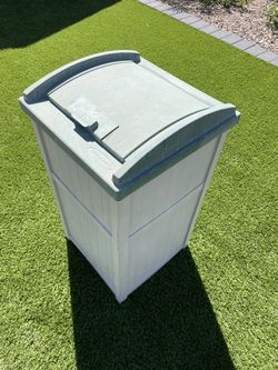 Plastic Outdoor Patio Trashcan