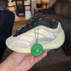 Adidas Yeezy 700 V3 (kids)