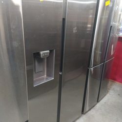 Brand New Samsung Scratch And Dent Refrigerator For Sale 