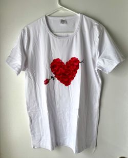Valentines Heart Shirt, XL