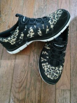 ***Women's Sketchers***