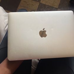 Apple MacBook 