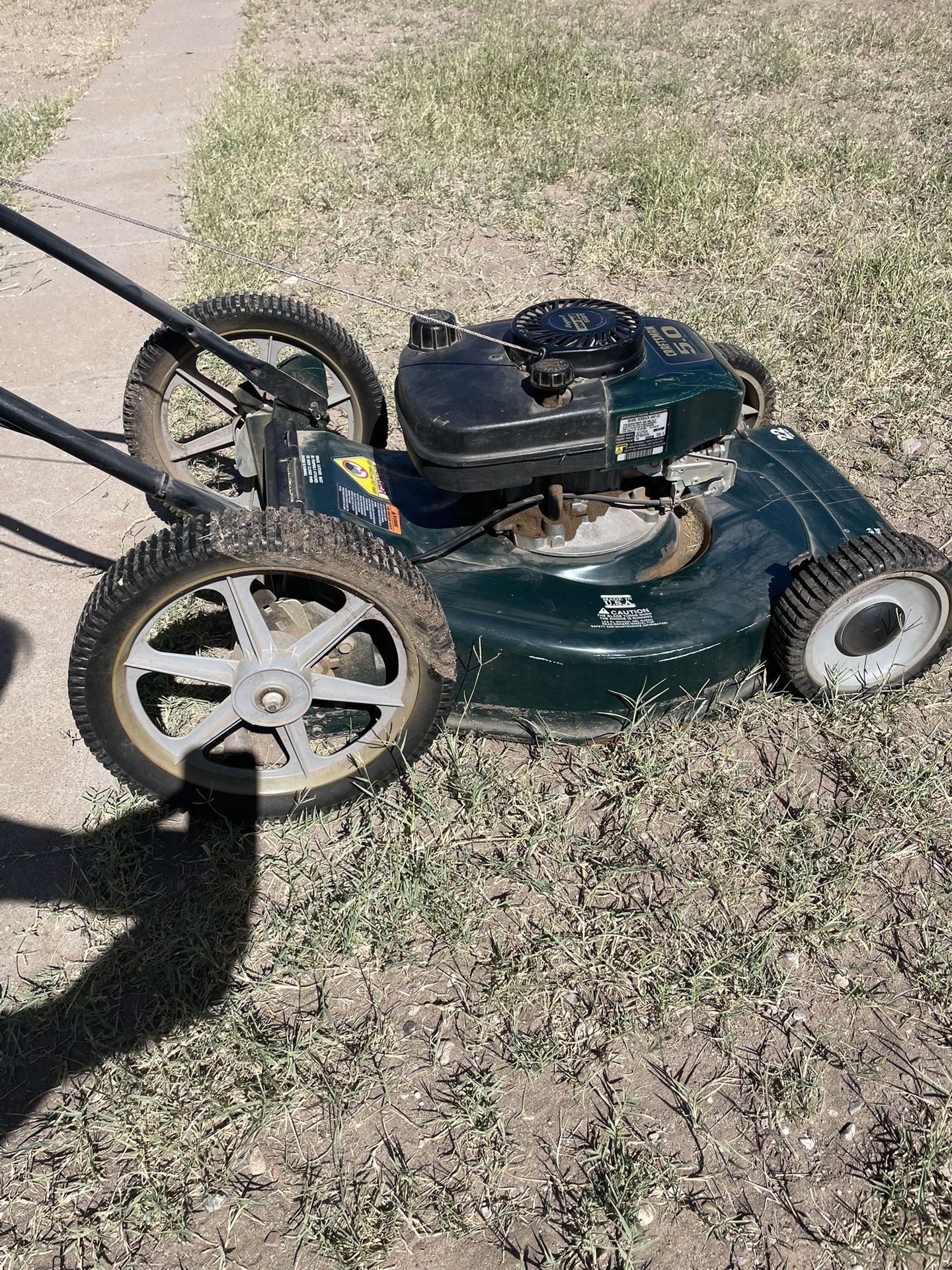 CRAFTMAN 5.0 HP 22” Lawnmower: not starting ( cord pulls out 👍) RARELY USED 