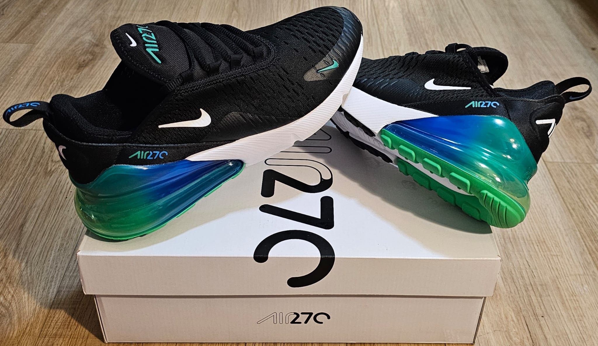 Nike Air Max 270 Size 7y Youths/ Fits Size Or For Women