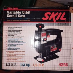 Skilsaw Variable Orbit Scroll Saw No 4395 With A Multitude Of Additional Blades.