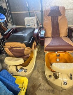 Free pedicure chair
