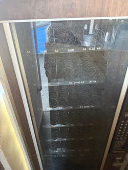 Snack Vending Machine working condition