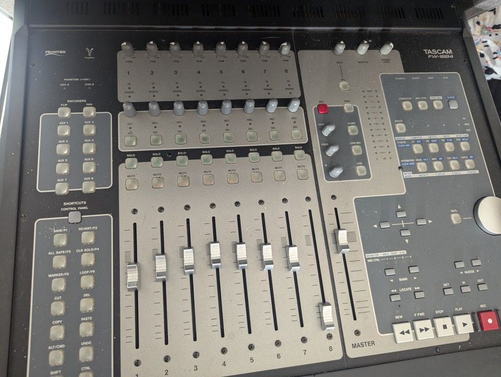 Audio Interface (Music Equipment)