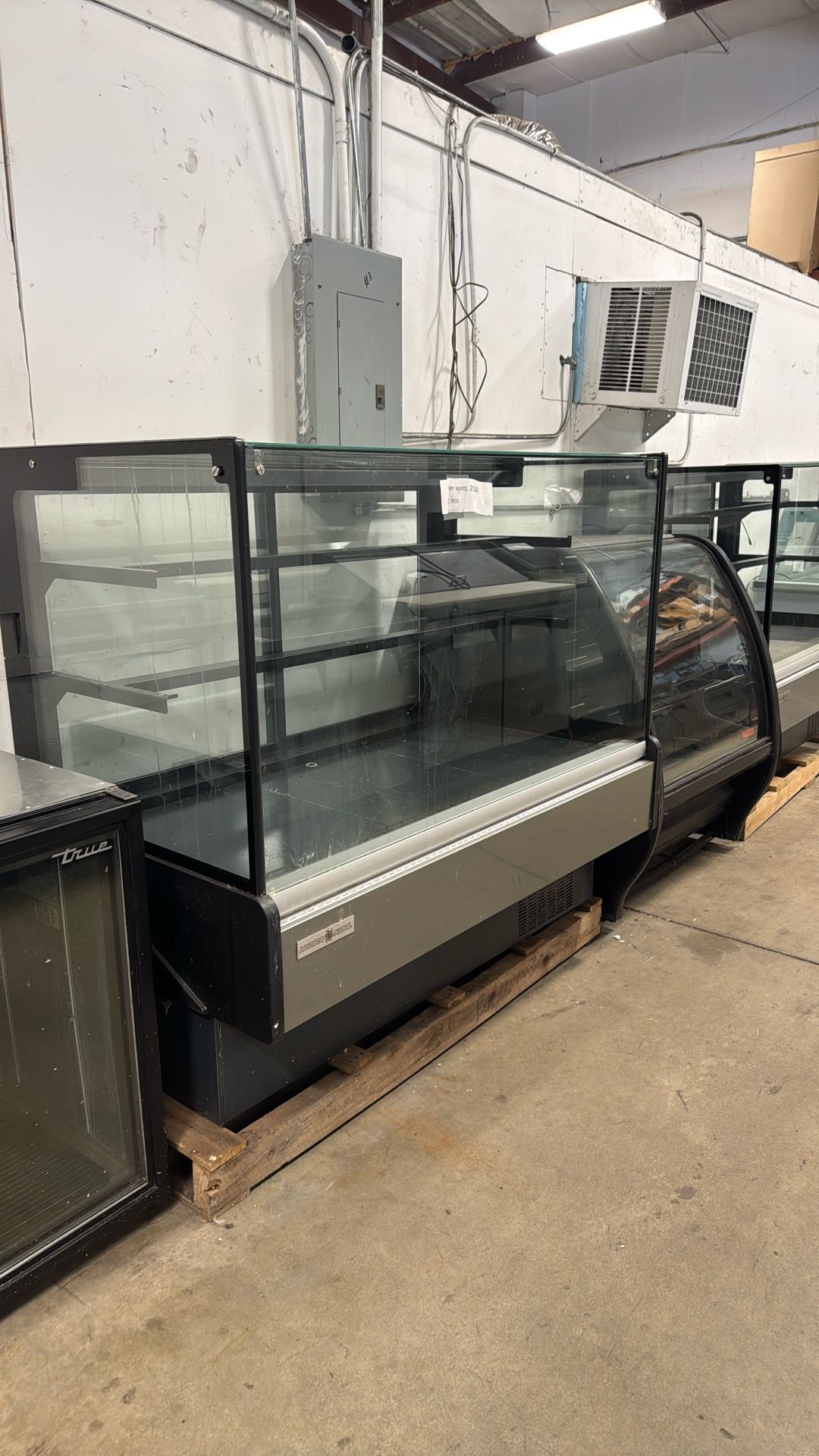 Refrigerated Display Case