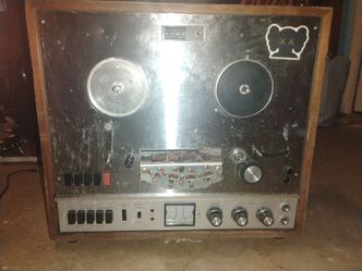 Vintage Reel-to-Reel Tape Recorder "TEAC"
