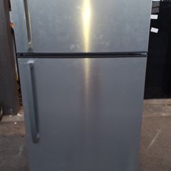 APARTMENT REFRIGERATOR (32.5"WIDE)DELIVERED.