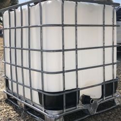250 Gallon Water Tank Tanque De Agua IBC Tote Container Like New 
