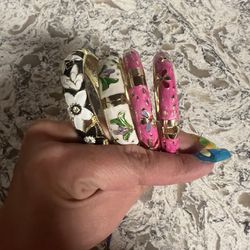 Four Pair Of Bracelet New Brand Never Used For $40 For Four Of Them