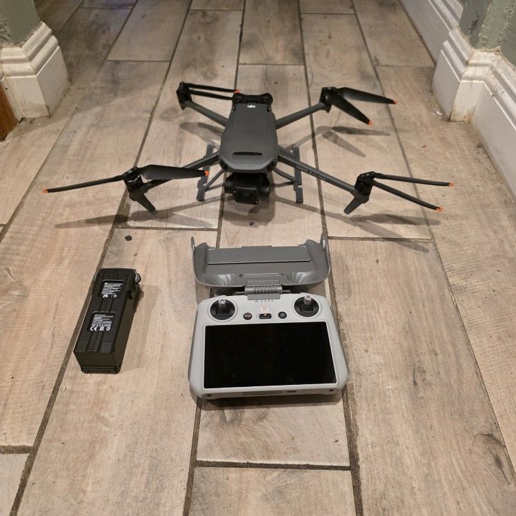 DJI MAVIC 3 CLASSIC DRONE