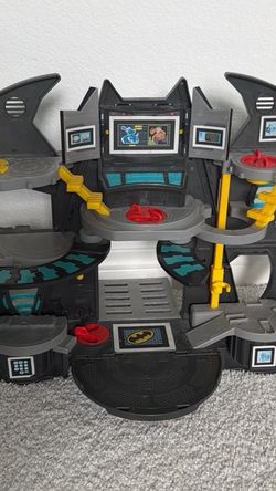 Fisher-Price Imaginext Batman Batcave Playset