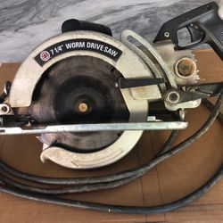 7 1/4 inch worm saw like new