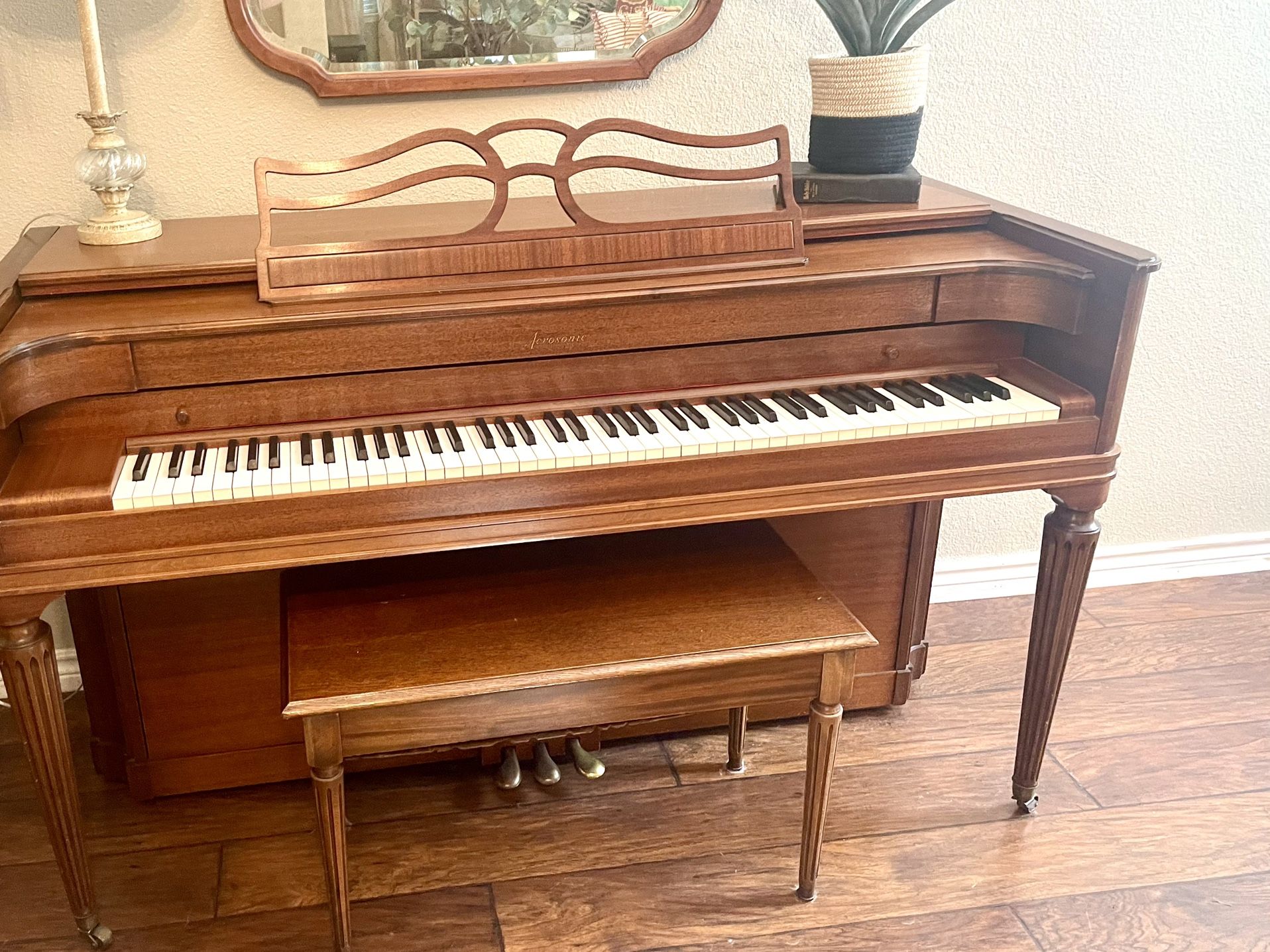 Baldwin Aerosonic Upright Piano