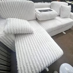 WHITE CORDUROY SECTIONAL W/ CONSOLE 🤍🤍