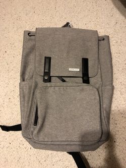 Brand new Everlane Modern Snap backpack