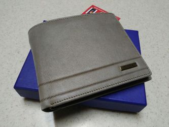 Brand new 100% real cow leather Men wallet