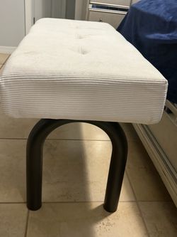 Upholstered Bench with Arched Legs