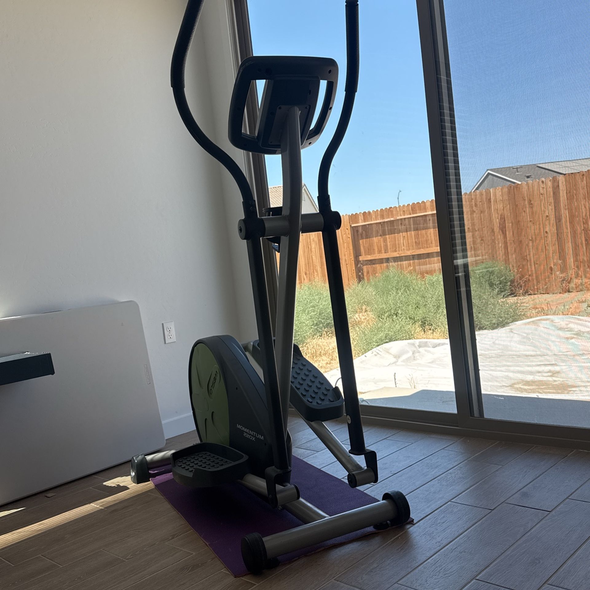 Exercise elliptical 