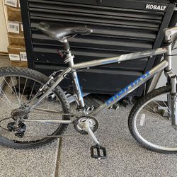 Nishiki Tamarack 26” Medium Bike
