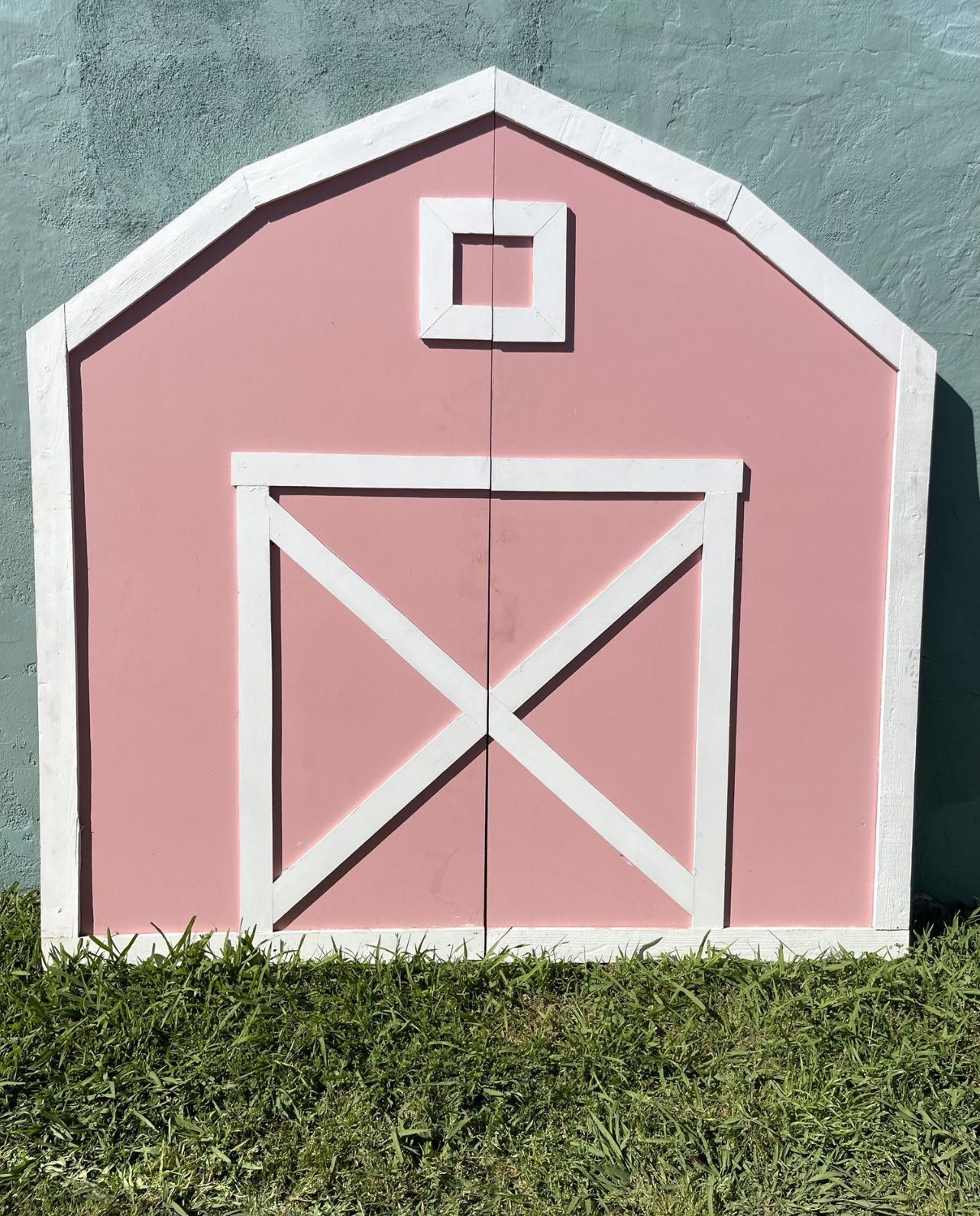 Farm House Backdrop / Barn House Backdrop