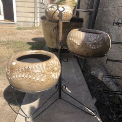 4 Piece Pottery And Stand Brand New!